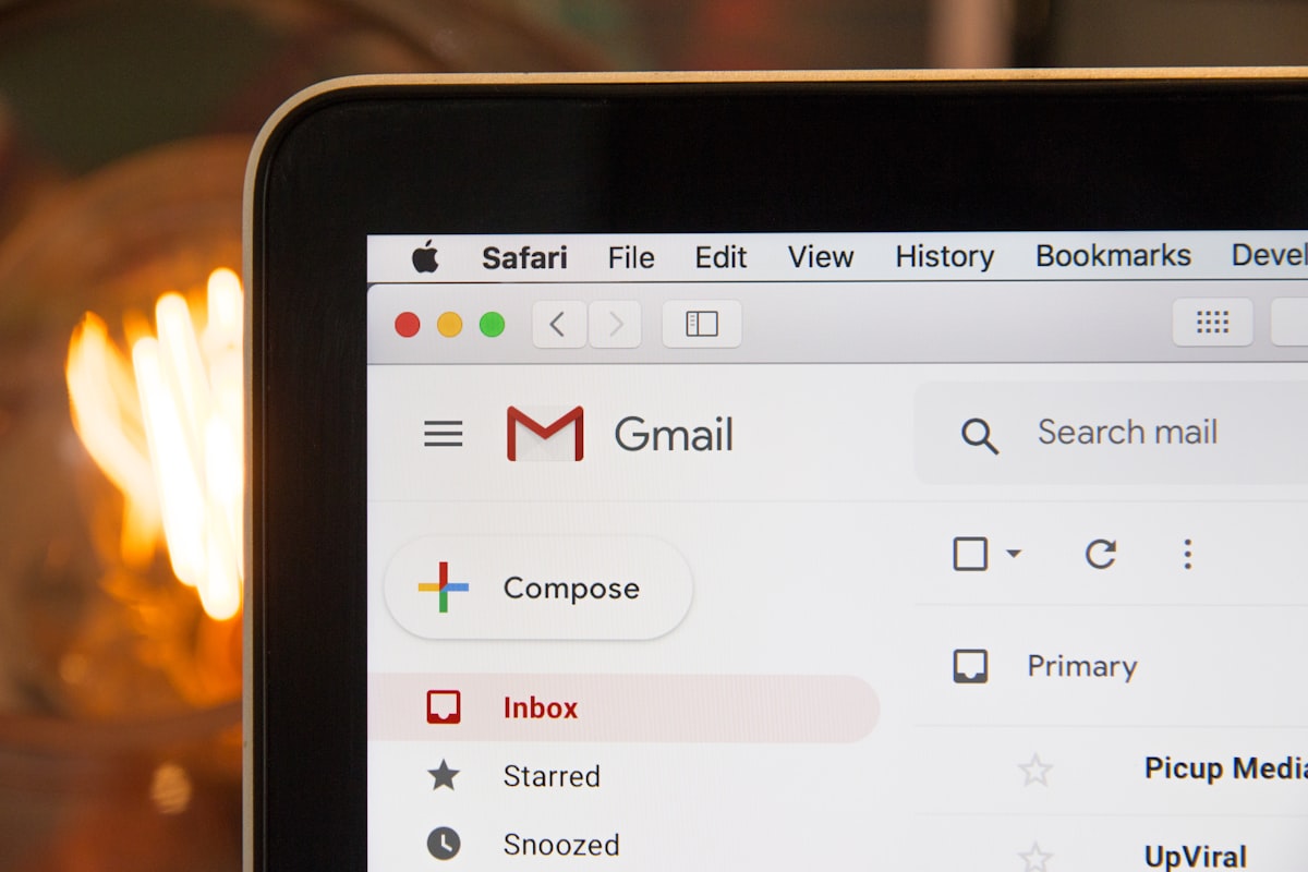 Tasa de rebote de correo: qué es normal y cómo solucionarla (Guía 2026)