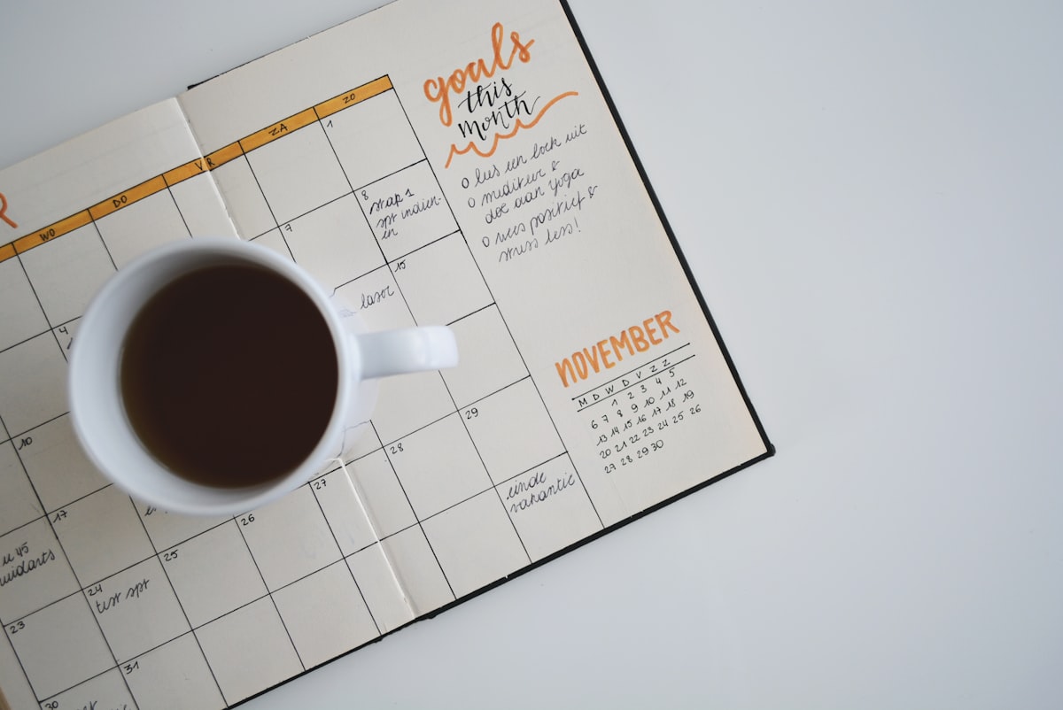 Limpieza de listas de correo electrónico: el calendario de mantenimiento completo para maximizar la entregabilidad